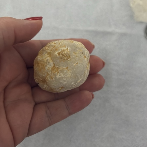 Natural Geode Crystal Clusters - crack the geode and find a beautiful crystal - Picture 4 of 4